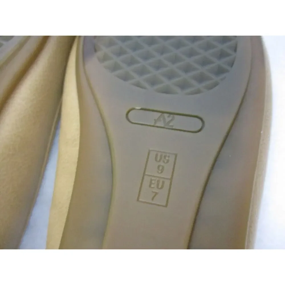 AEROSOLES a2 stitch